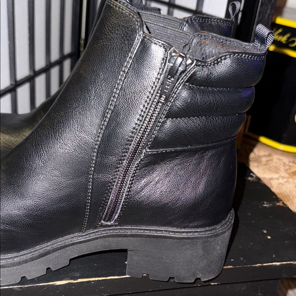 White Mountain Black Ankle Booties - Picture 5 of 6